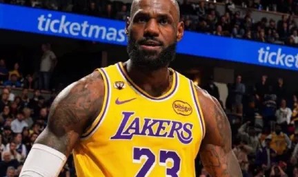 开云网页版中国官网-湖媒：詹姆斯已从伤病名单中移除，明日对阵火箭可以出战